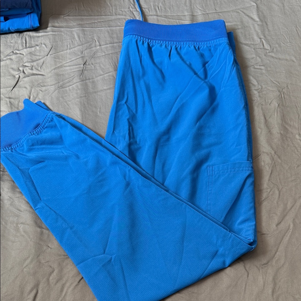 Women scrub pants